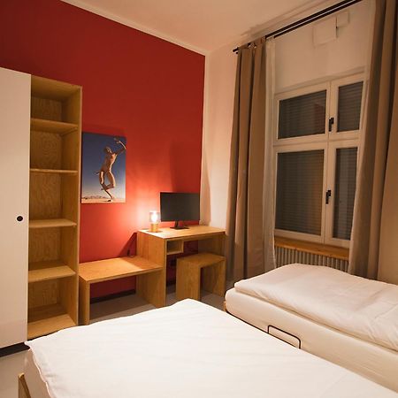 Schillinger-Berlin Am Tempelhofer Feld Aparthotel Стая снимка