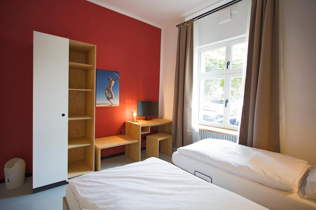 Schillinger-Berlin Am Tempelhofer Feld Aparthotel Екстериор снимка