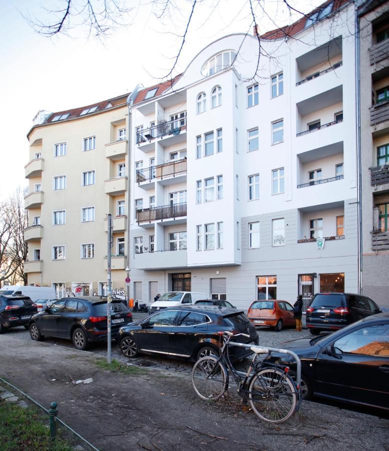 Schillinger-Berlin Am Tempelhofer Feld Aparthotel Екстериор снимка